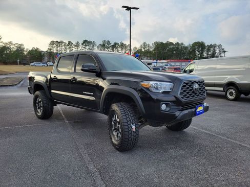 Used 2023 Toyota Tacoma TRD Off-Road image 7