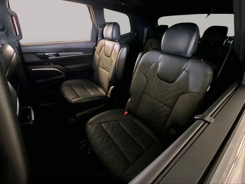 Used 2023 Kia Telluride SX Prestige X-Pro AWD/4WD image 19