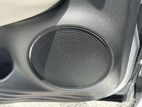 Certified 2025 Honda HR-V EX-L image 25