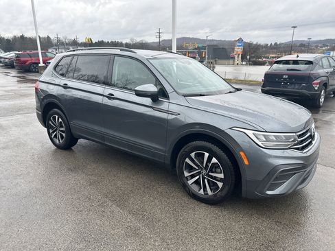 Used 2023 Volkswagen Tiguan S image 2