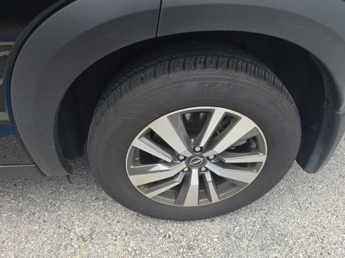 Certified 2025 Nissan Pathfinder SL FWD image 25