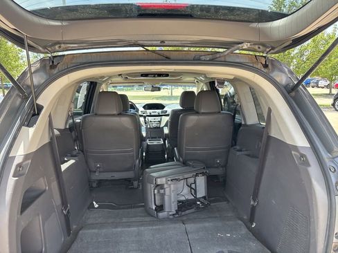 Used 2011 Honda Odyssey Touring Elite image 20