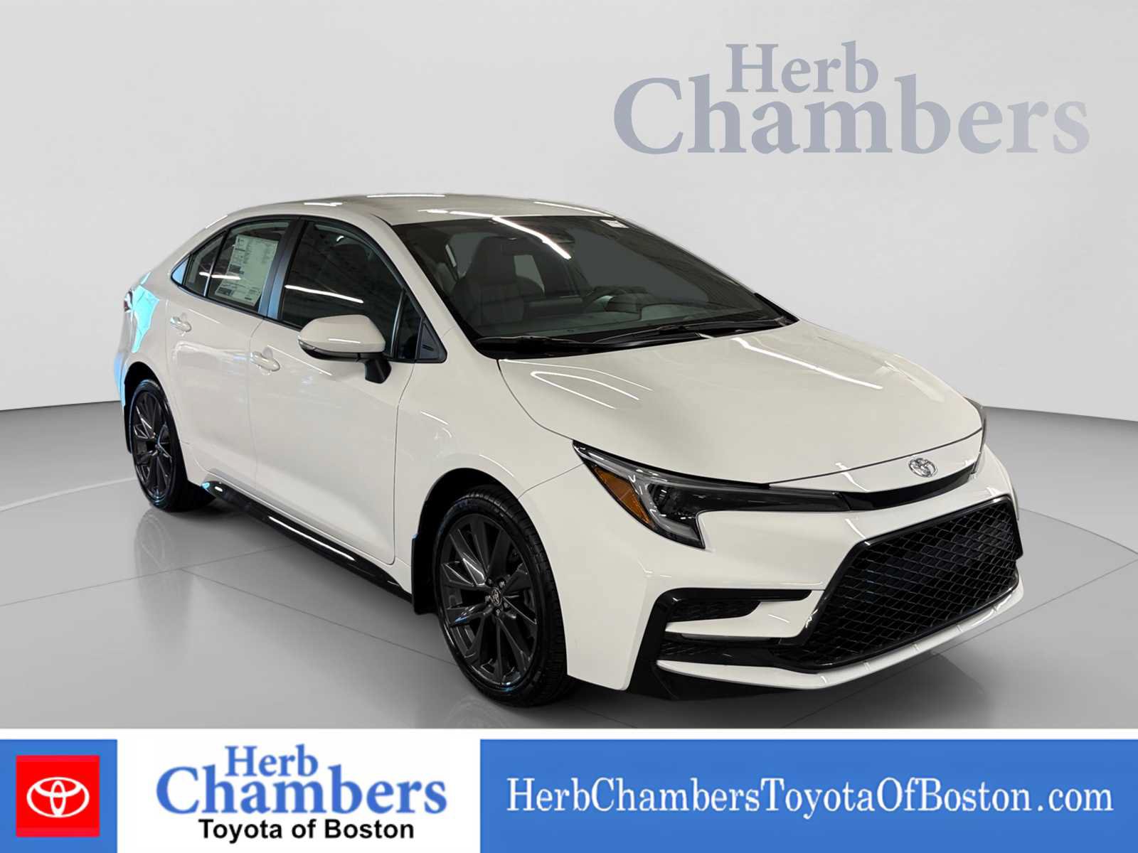 Used 2026 Toyota Corolla SE FWD image 1