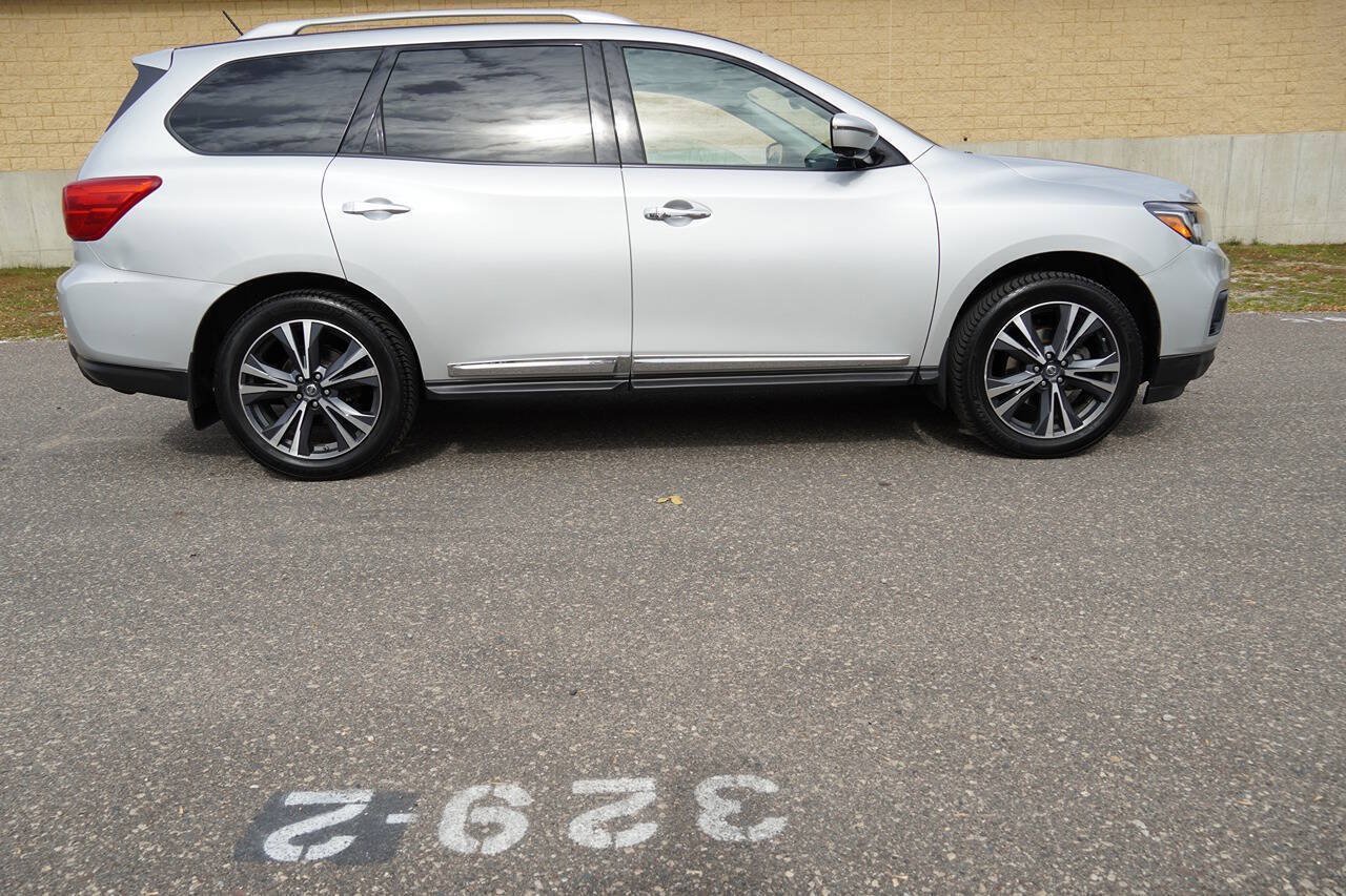 Used 2017 Nissan Pathfinder Platinum w/ Cargo Package AWD/4WD image 5