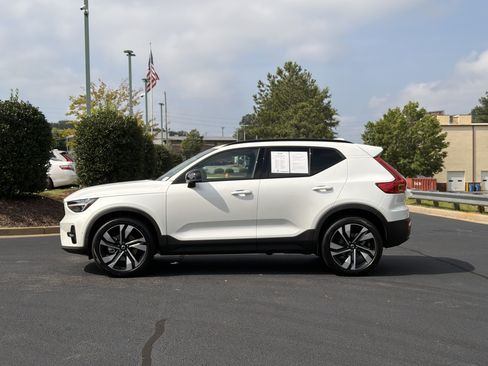 Used 2026 Volvo XC40 B5 Ultra w/ Protection Package Premier AWD/4WD image 14