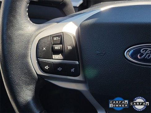 Certified 2022 Ford Explorer XLT w/ Equipment Group 202A image 14