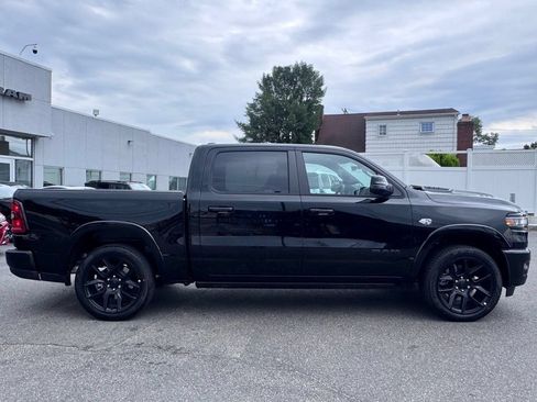 New 2026 RAM 1500 Laramie AWD/4WD image 9