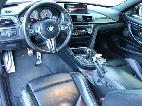 Used 2018 BMW M4 Coupe w/ Competition Package image 10