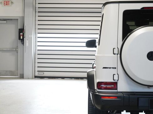 Certified 2025 Mercedes-Benz G 63 AMG 4MATIC image 9