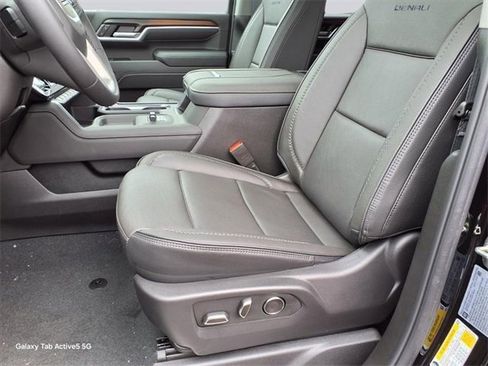 New 2025 GMC Sierra 3500 Denali w/ Technology Package image 22