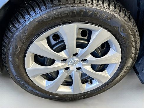 Used 2022 Toyota Corolla LE FWD image 11