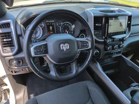 Used 2022 RAM 1500 Big Horn AWD/4WD image 16