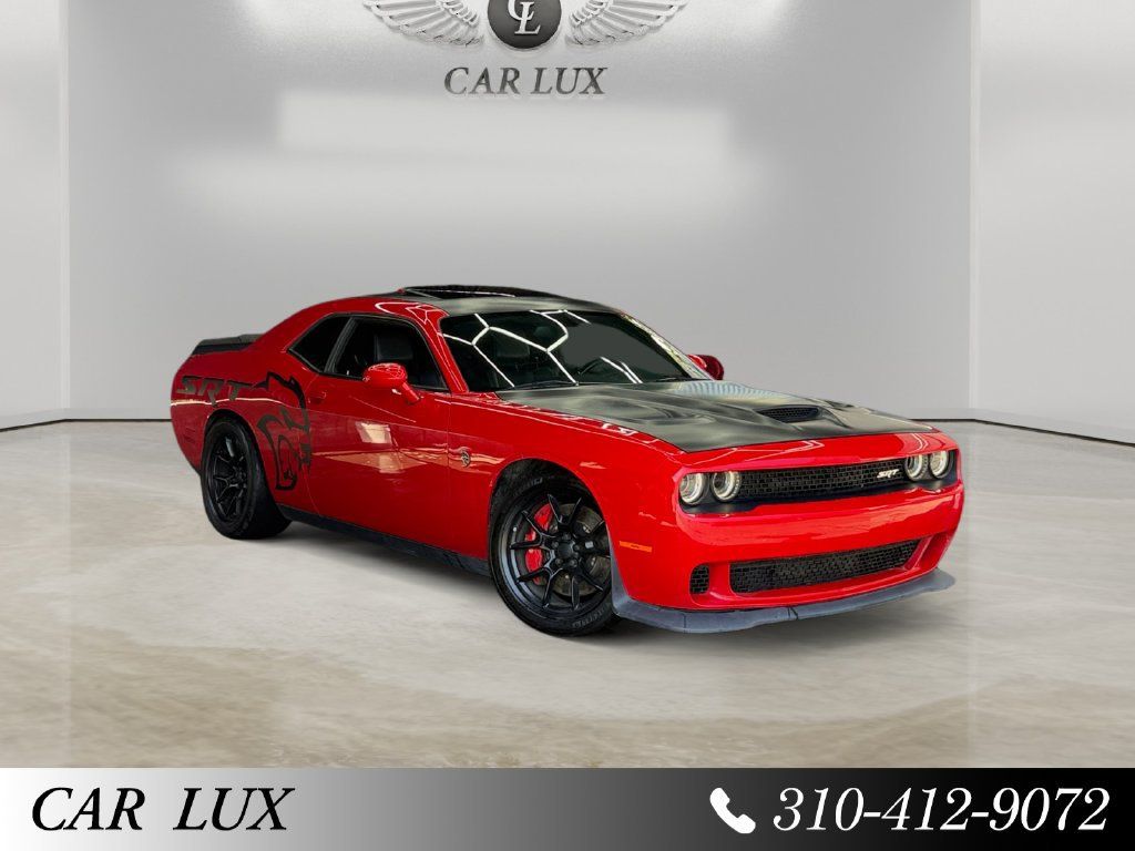 Used 2016 Dodge Challenger SRT Hellcat RWD image 7