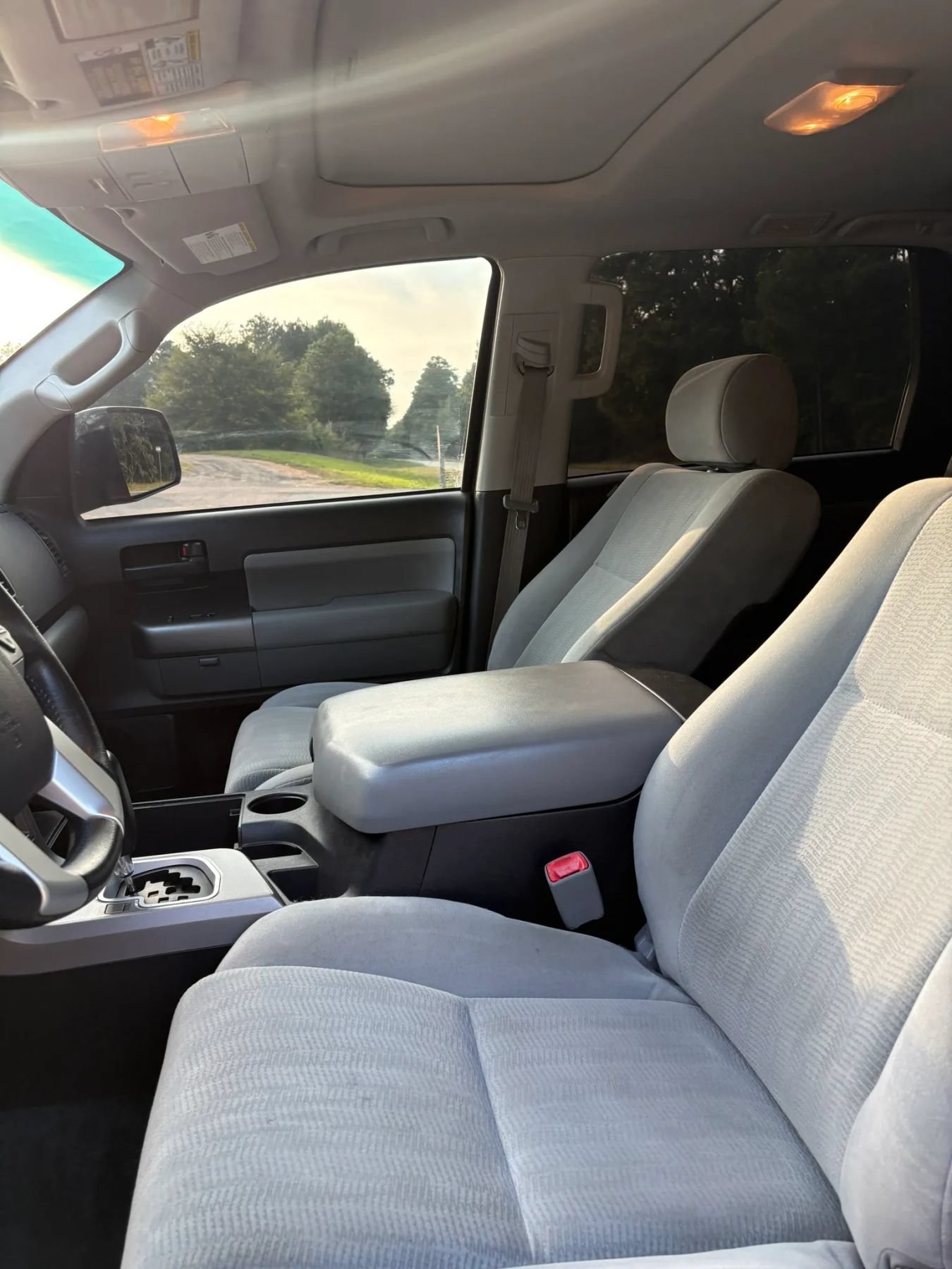 Used 2016 Toyota Sequoia SR5 AWD/4WD image 43
