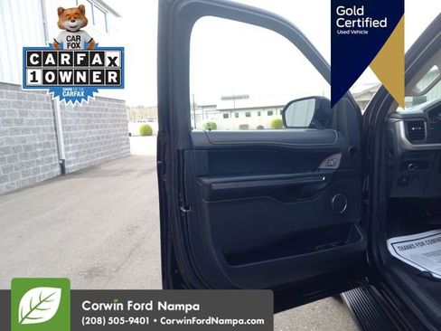 Used 2024 Ford Expedition Max XLT image 12