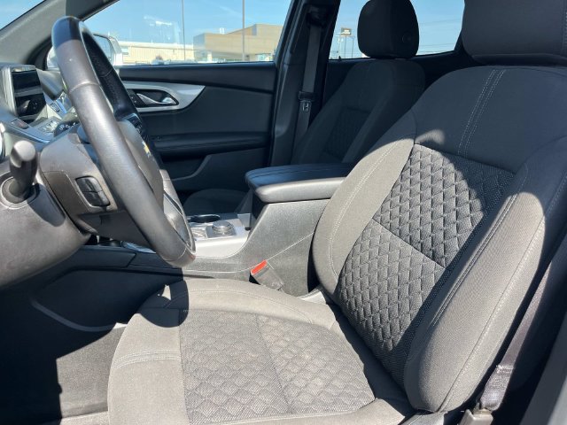Used 2019 Chevrolet Blazer LT FWD image 25