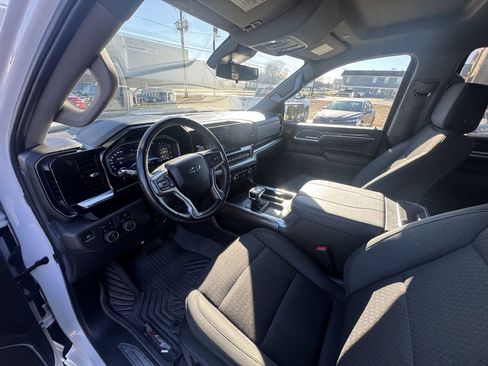 Used 2023 Chevrolet Silverado 1500 LT Trail Boss w/ Protection Package image 11