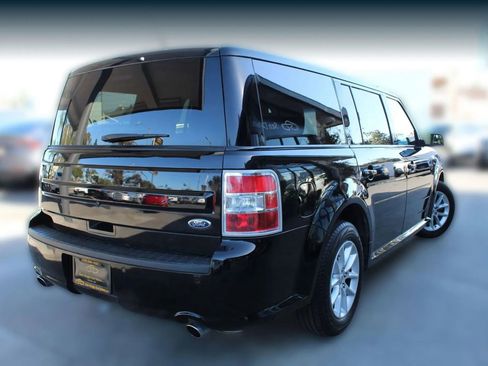 Used 2019 Ford Flex SE image 5