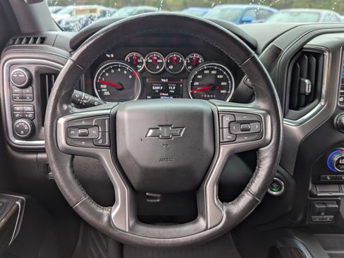 Used 2021 Chevrolet Silverado 1500 RST image 23