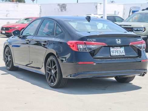 Used 2023 Honda Civic Sport image 9