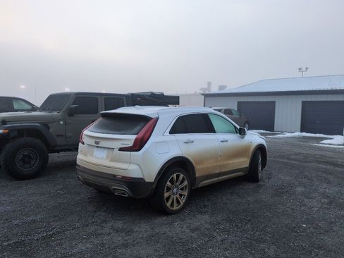 Used 2023 Cadillac XT4 Premium Luxury image 6