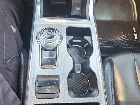 Used 2021 Ford Edge Titanium w/ Class II Trailer Tow Package AWD/4WD image 19