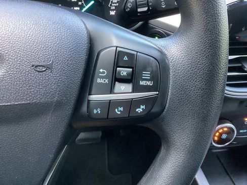 Used 2022 Ford Escape SE image 43