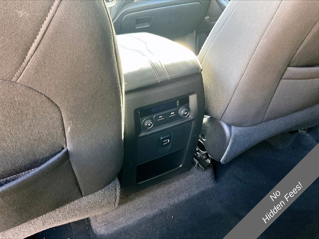 Used 2018 Chevrolet Traverse LT FWD image 23