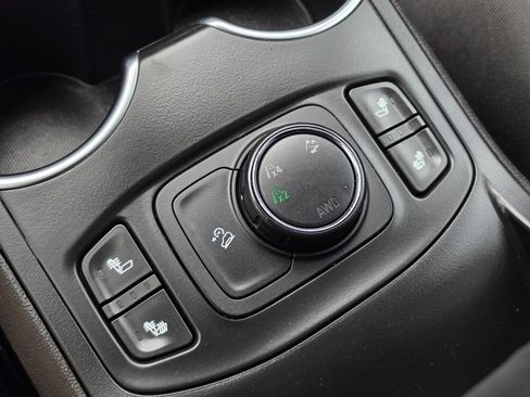 Used 2018 GMC Terrain SLT AWD/4WD image 12