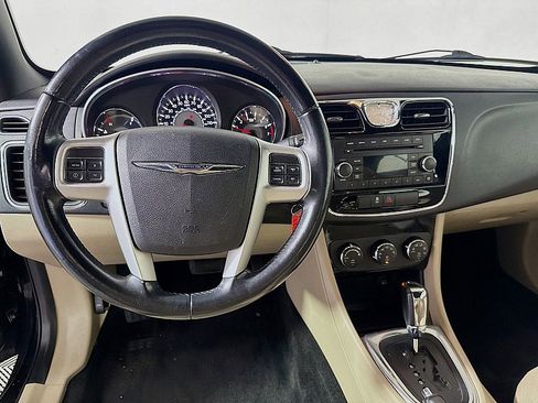 Used 2013 Chrysler 200 Touring image 20