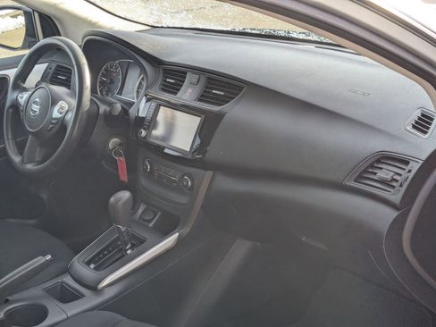 Used 2019 Nissan Sentra S image 24