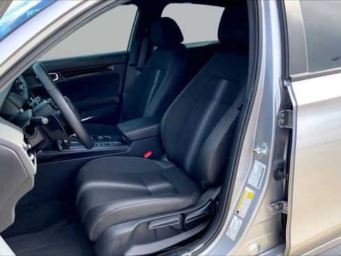 Used 2025 Honda Civic Sport image 8