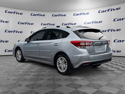 Used 2017 Subaru Impreza 2.0i Premium image 3