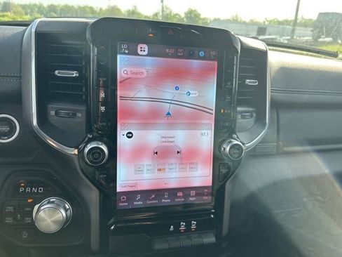 Used 2025 RAM 1500 Laramie image 8