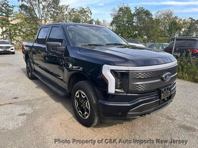 Used 2023 Ford F150 Lightning XLT AWD/4WD image 2
