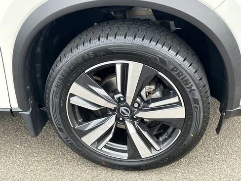 Certified 2023 Nissan Rogue Platinum w/ Platinum Premium Package AWD/4WD image 7