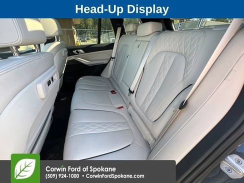 Used 2022 BMW X5 xDrive40i AWD/4WD image 10