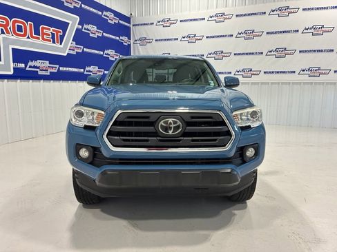 Used 2019 Toyota Tacoma SR5 AWD/4WD image 16