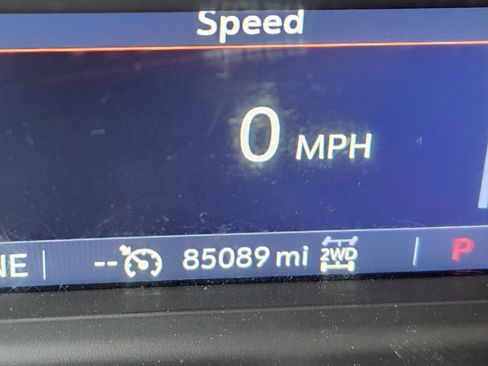 Used 2021 Chevrolet Silverado 1500 LTZ w/ Z71 Off-Road Package image 6