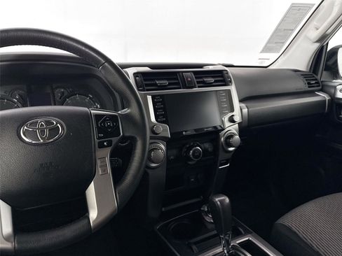 Certified 2024 Toyota 4Runner SR5 AWD/4WD image 29