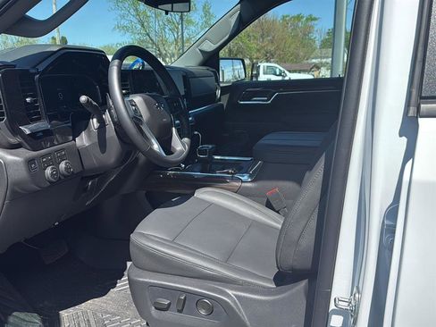 Used 2026 Chevrolet Silverado 1500 LT Trail Boss w/ Safety Package image 8