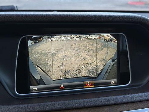 Used 2016 Mercedes-Benz E 350 Sedan w/ Premium Package image 22