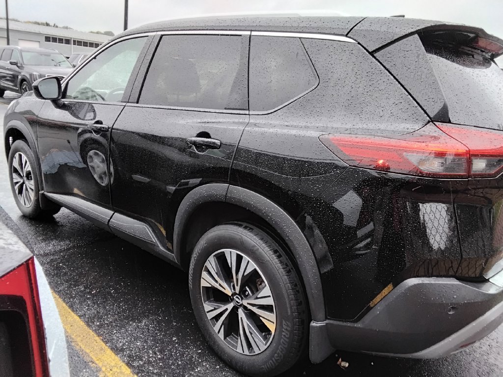 Used 2023 Nissan Rogue SV w/ SV Premium B Package AWD/4WD image 5
