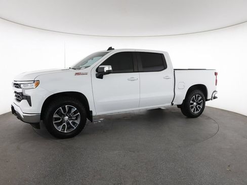 Used 2023 Chevrolet Silverado 1500 LT w/ Z71 Off-Road Package AWD/4WD image 6