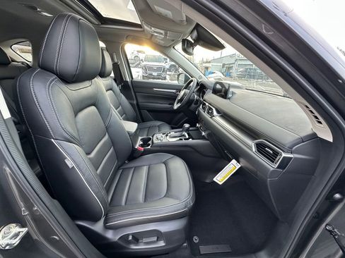 New 2025 MAZDA CX-5 AWD 2.5 S w/ Preferred Package image 25