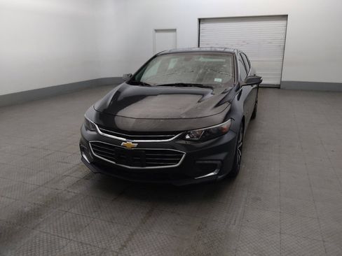 Used 2018 Chevrolet Malibu LT w/ Leather Package FWD image 15