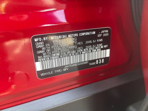 Used 2025 Mitsubishi Outlander SE AWD/4WD image 31