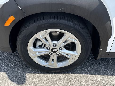 Used 2023 Hyundai Kona SEL w/ Convenience Package image 14