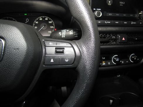 Certified 2024 Honda HR-V LX image 6