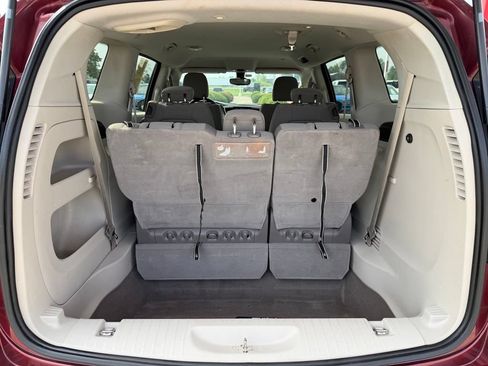 Used 2017 Chrysler Pacifica Touring FWD image 31